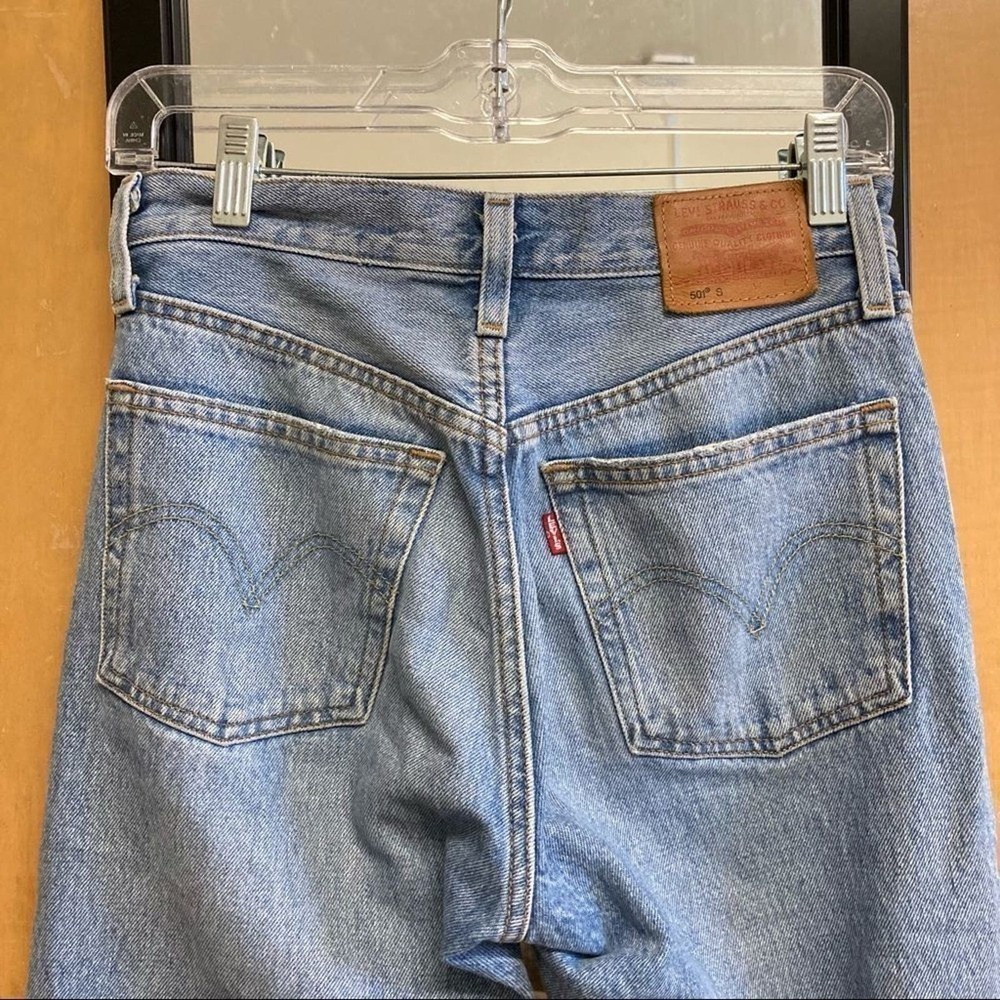 LEVI'S 501 High Rise Skinny Leg Button Fly Distressed Jeans Size 24 - Picture 9 of 16